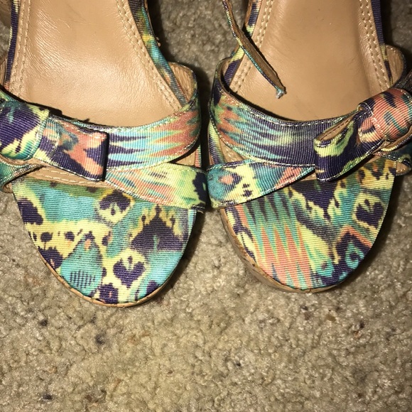 Chinese Laundry Wedges - Picture 5 of 6